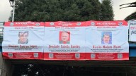 Carteles de recompensa de EE. UU. por captura de Nicolás Maduro aparecen en las calles de Quito