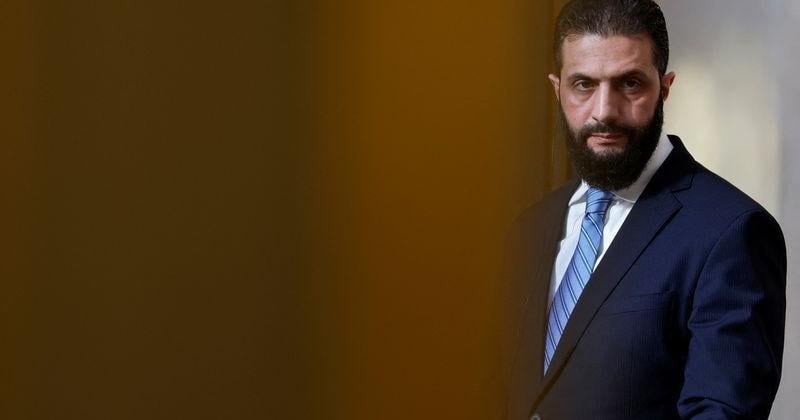 Syrian president discusses developments in Syria with US envoy in Damascus
