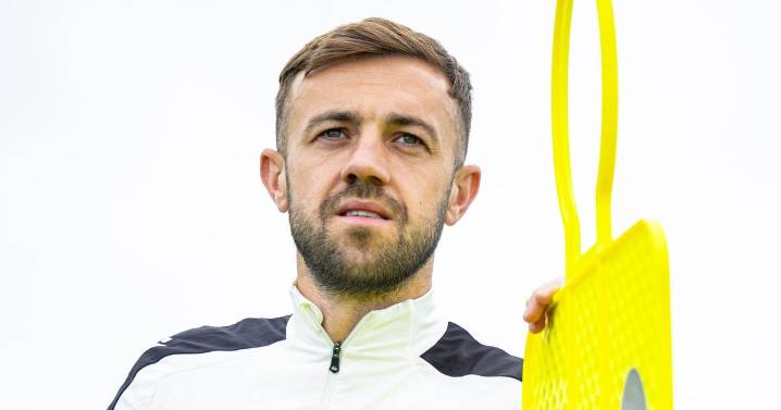 Stephen Robinson confident Conor McMenamin will make his mark on St Mirren return