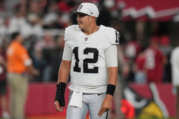 Raiders’ Aidan O’Connell suffers fractured wrist in loss to Arizona Cardinals