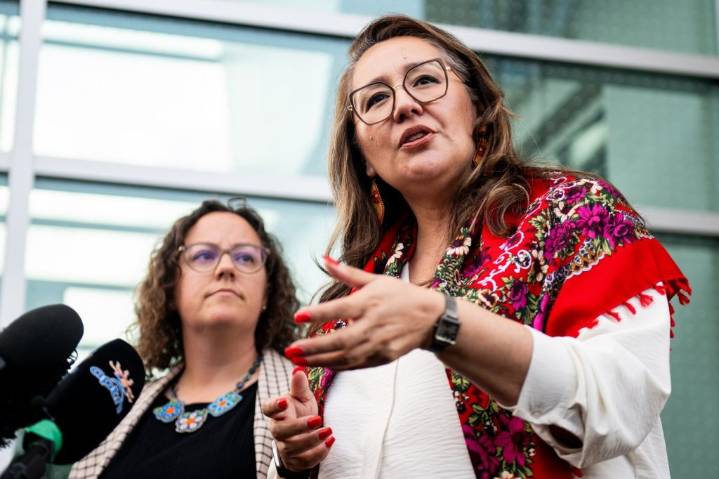 Minister’s office reviewing tribunal order on First Nations child welfare