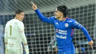 Cruz Azul alarga invicto con victoria sobre el campeón