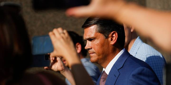 Former Georgia lieutenant governor has political change of heart, becomes a Democrat