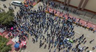 Piura: Multitudinario adiós a docentes que fallecieron en accidente de tránsito en La Arena