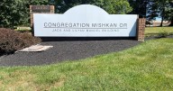 Hall to speak at Congregation Mishkan Or