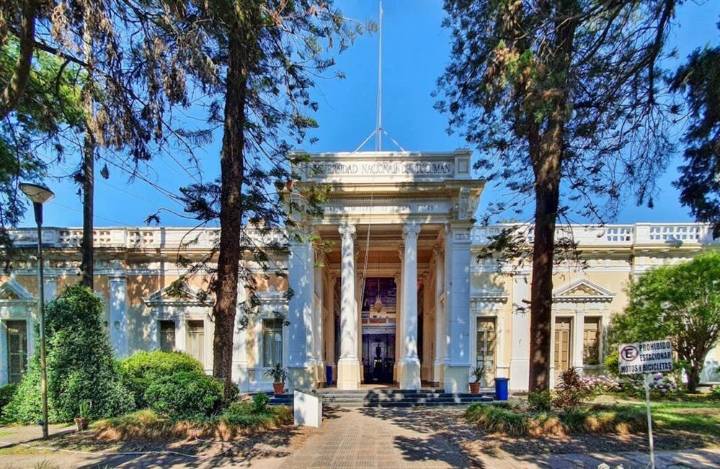 Según un informe, la UNT es la universidad que más gasta por alumno graduado: $ 63 millones