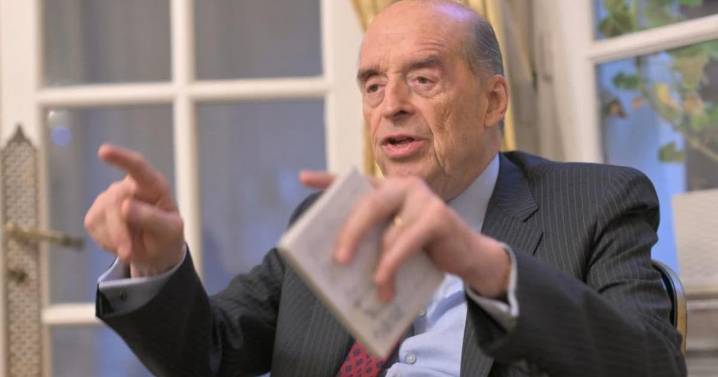 Fiscalía indaga denuncias contra Álvaro Leyva por supuesta conspiración contra el Gobierno