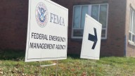 Suspenden empleados de FEMA por firmar carta criticando a Trump