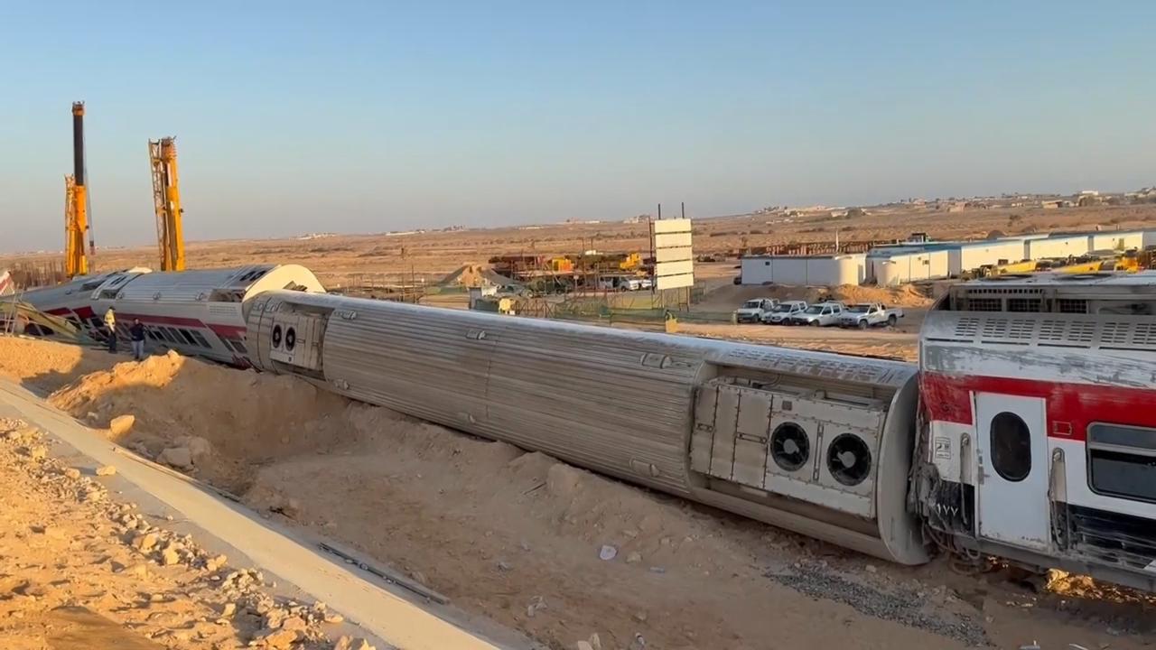 Passenger train derails in Egypt, killing at least 3 and injuring 94