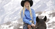 'No future in giving up': Barrel racer doesn't let car accident that left her paralyzed stop her rodeo career