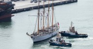 Orgullo nacional: noticiero cubre en vivo la llegada de la Esmeralda chilena a Sidney