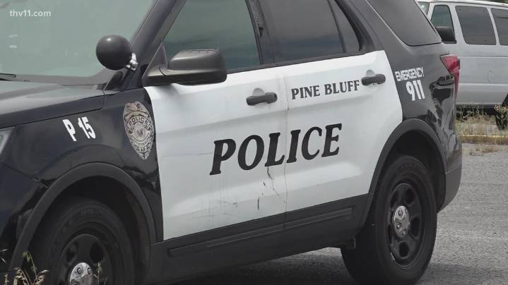 Pine Bluff police officer injured during pursuit of suspect