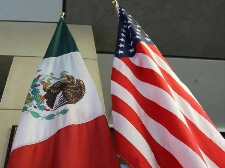 Agradece EU a México por traslado de 26 integrantes de cárteles a Washington