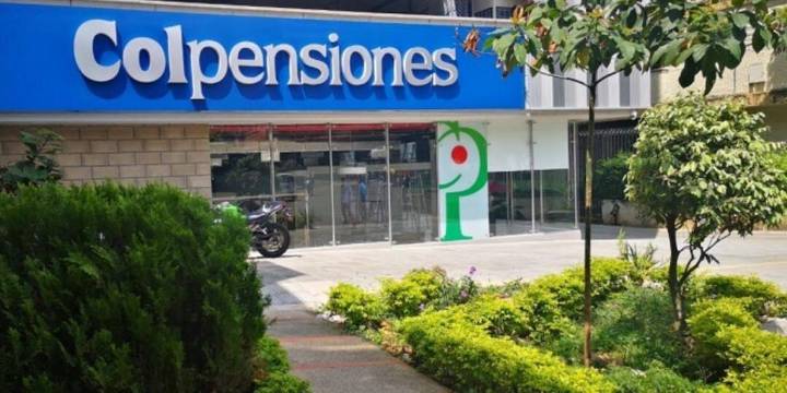Cómo consultar y descargar su historia laboral en Colpensiones fácil y rápido en 2025
