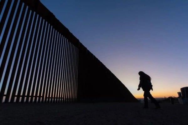 Consigue Trump récord en reducción de cruces