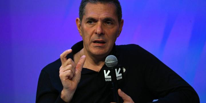 As CEOs predict AI will rival humans in 5 years, Shark Tank’s Daniel Lubetzky tells Gen Z to get off TikTok and study Greek philosophers to get ahead
