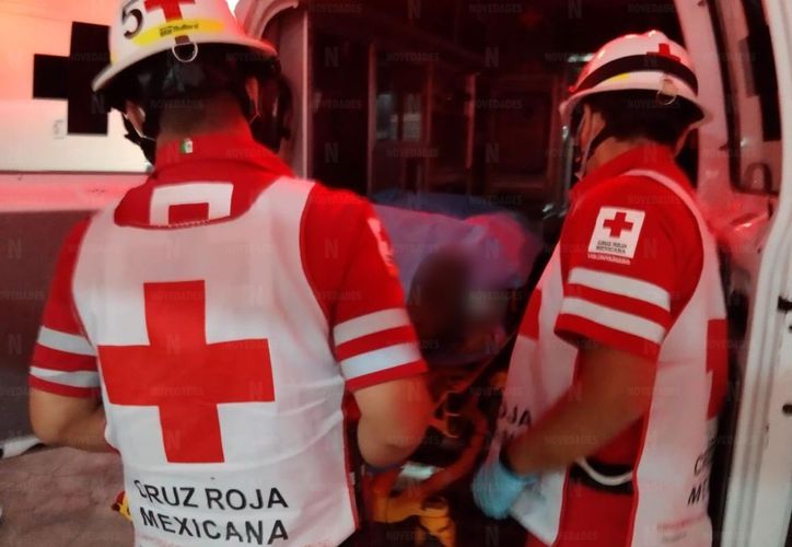 Hallan a mujer amarrada dentro de un auto en Corales de Cancún