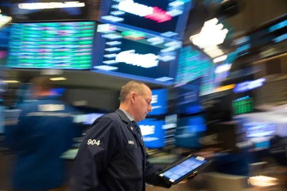 El riesgo país ya saltó casi 50% desde el mínimo de 2025