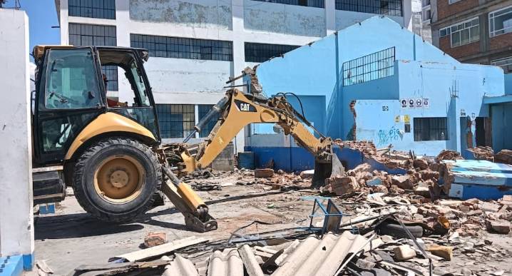 Huancayo: Así fue la demolición de histórico colegio Politécnico Regional del Centro (VIDEO)