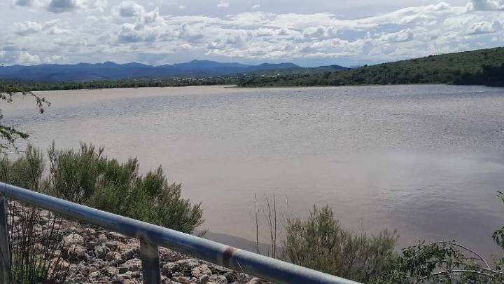 Analiza personal técnico de la JMAS reactivar la extracción de agua de la Presa Parral