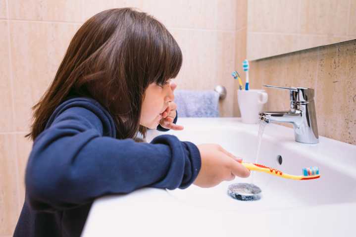 Aprende a cuidar la sonrisa de tu hijo con esta charla de salud bucal