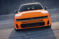 Dodge Charger ScatPack 2026: vuelve la gasolina al muscle car