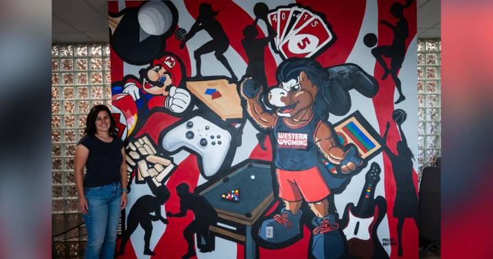 Game Room Murals Offer Student a Chance to Give Back