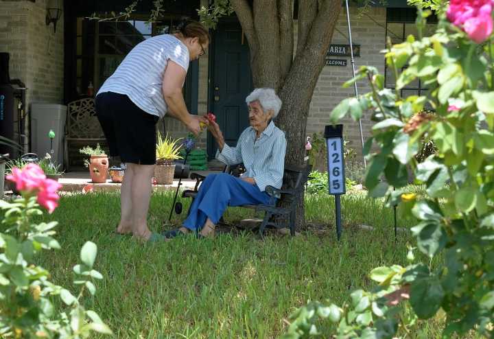 Alzheimer’s continues to cripple Texas’ Rio Grande Valley. State leaders still aren’t doing enough.