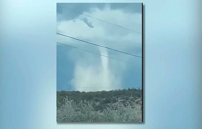 Captan posible tornado en frontera Texas