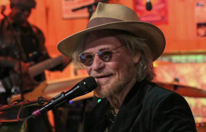 Hastily rebooked Daryl Hall show attracts small crowd at State Fair