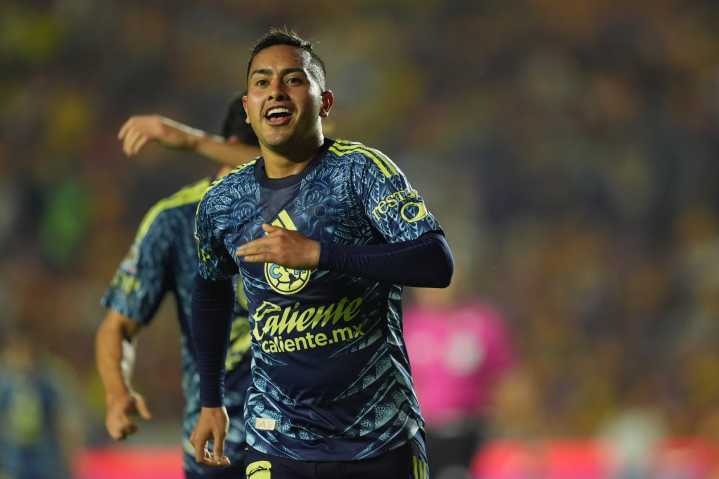 América remonta y vence a Tigres en el “Volcán”