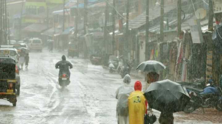 Mueren ocho personas en India por el derrumbe de un muro de 15 metros de altura tras fuertes lluvias