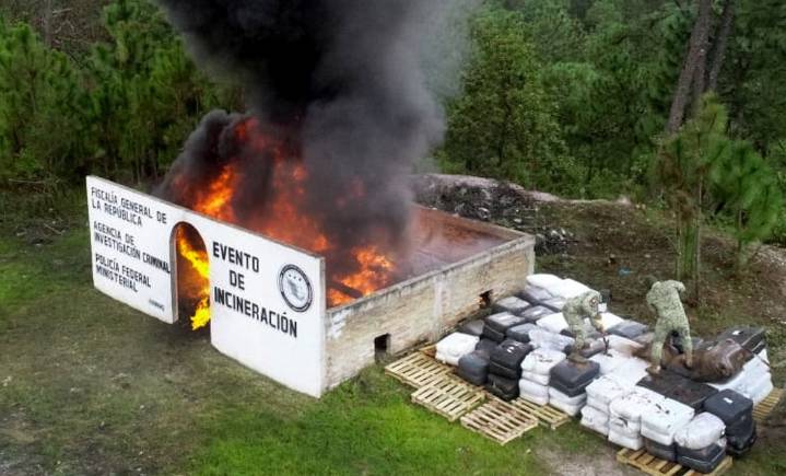 Destruye FGR más de una tonelada de clorhidrato de cocaína