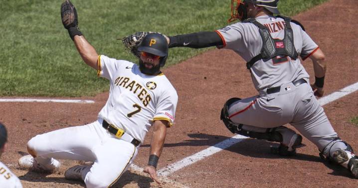 Pirates take on the Reds in first of 4