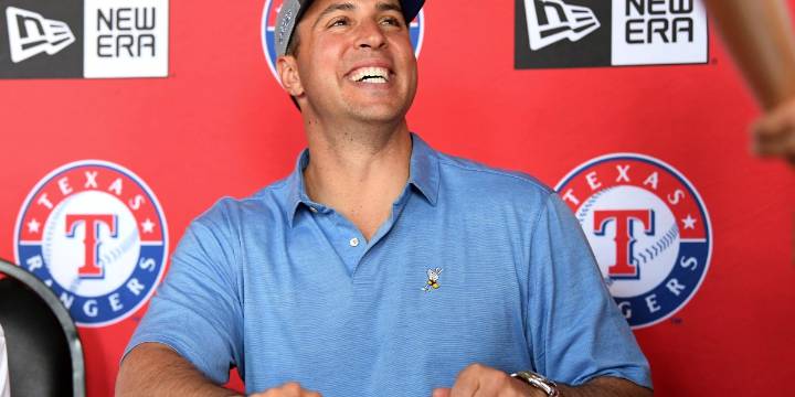 Mark Teixeira, one of the last New York Yankees to win a World Series, wants to join Congress as a Republican from Texas