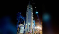 Instalan la estructura que albergará el ascensor de la pasarela del Padre Anchieta