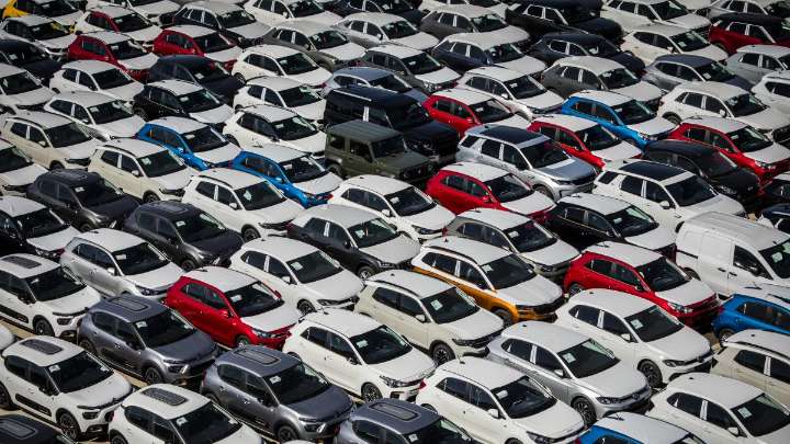 Los precios de los coches se disparan en toda Europa