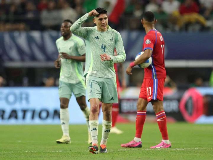 Edson Álvarez pone rumbo a Türkiye
