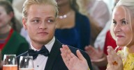Marius Borg, el hijo mayor de Mette Marit de Noruega, acusado de cuatro violaciones por la Fiscalía
