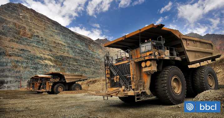 Multan a Anglo American con $168 millones por uso irregular de agua: empresa niega acusación