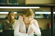 Dear Annie: Dad is blindsided by college-aged daughter who wants nothing to do with him