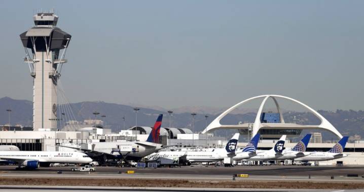 Thunderstorms warnings prompt ground stops at Southern California airports