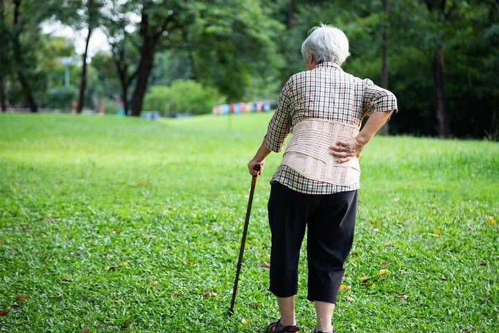 Most Americans Unaware Of Signs Of Hip Problems