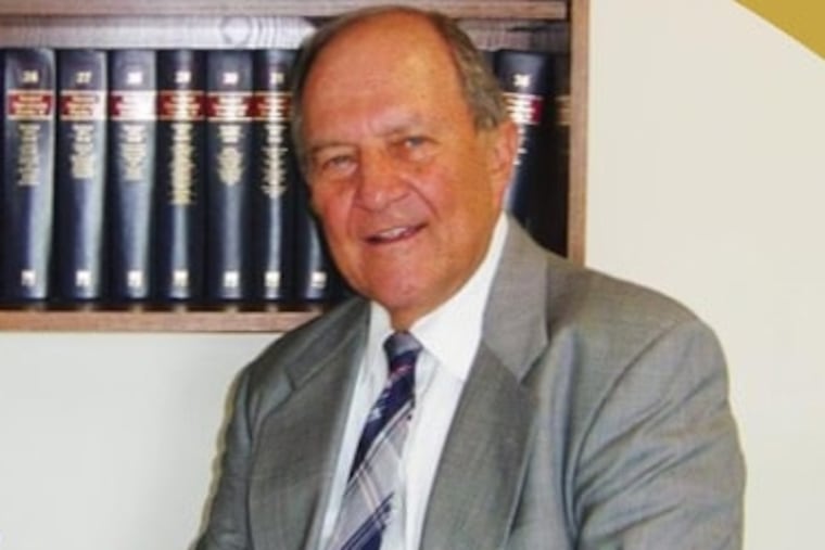 Taras M. Wochok, lawyer for John E. du Pont and former chief assistant district attorney, has died at 84