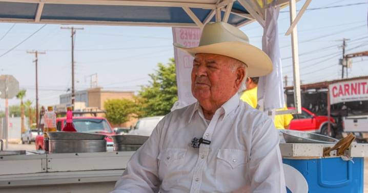 Día del abuelo: Don Samuel, el abuelo que refresca generaciones con trabajo y tradición