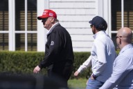 Trump reaparece jugando golf y echa abajo el rumor sobre un supuesto deterioro en su salud