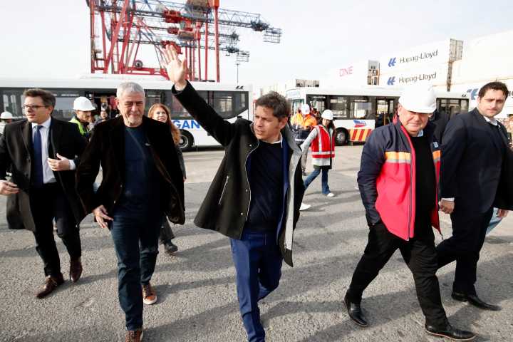 Kicillof anunció obras de ampliación en el Puerto de Dock Sud
