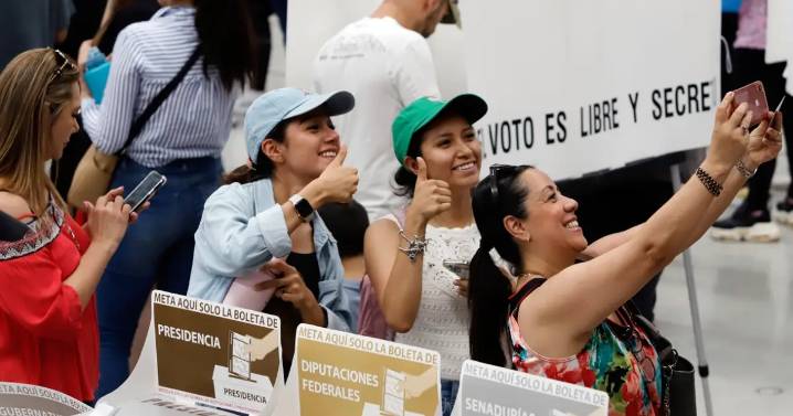 Desencanto de jóvenes por la democracia