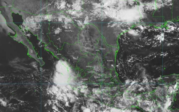 Se forma la tormenta la tropical Kiko frente a costas del Pacífico