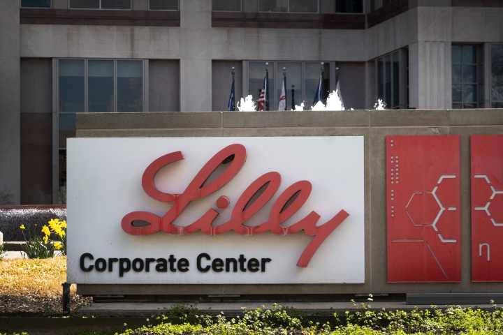 Eli Lilly's oral GLP-1 pill may help people with diabetes lose 'significant' weight